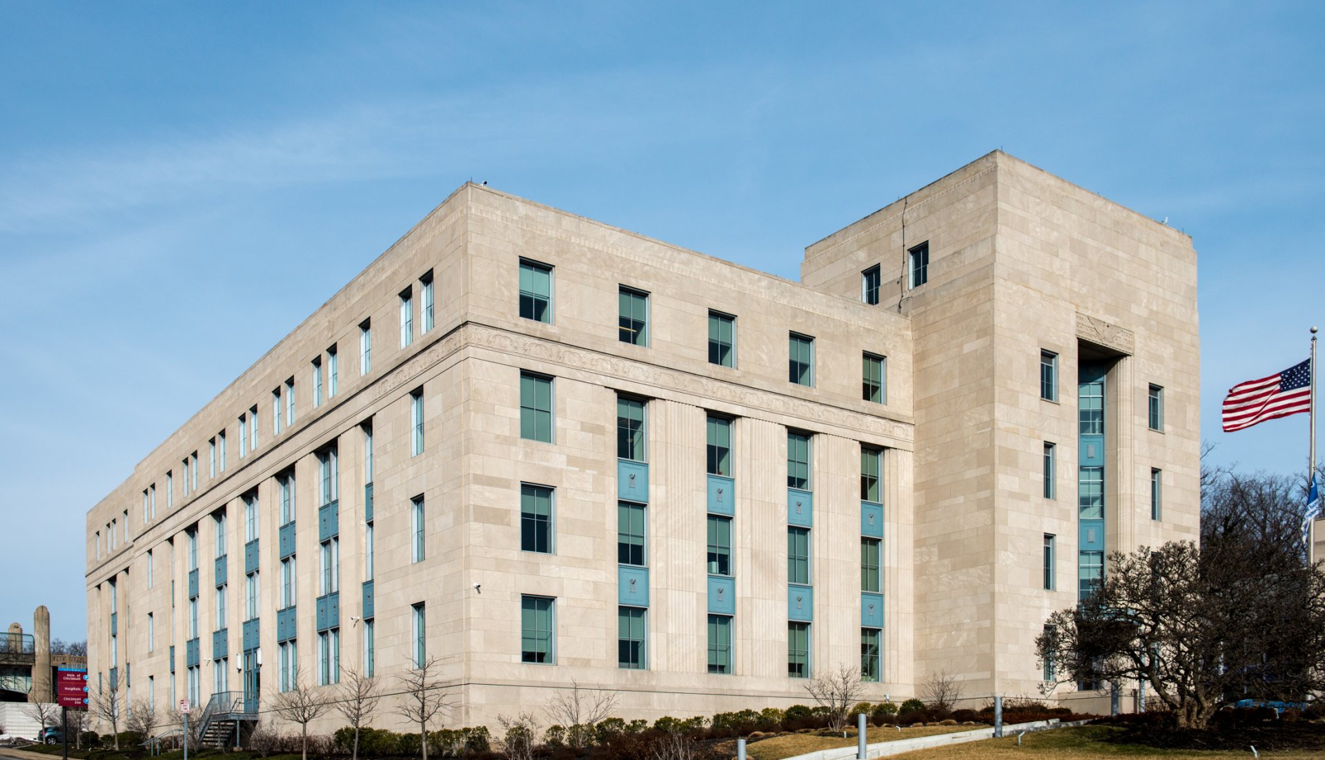 Art Deco buildings, Cincinnati - The Ohio National Life Insurance Company