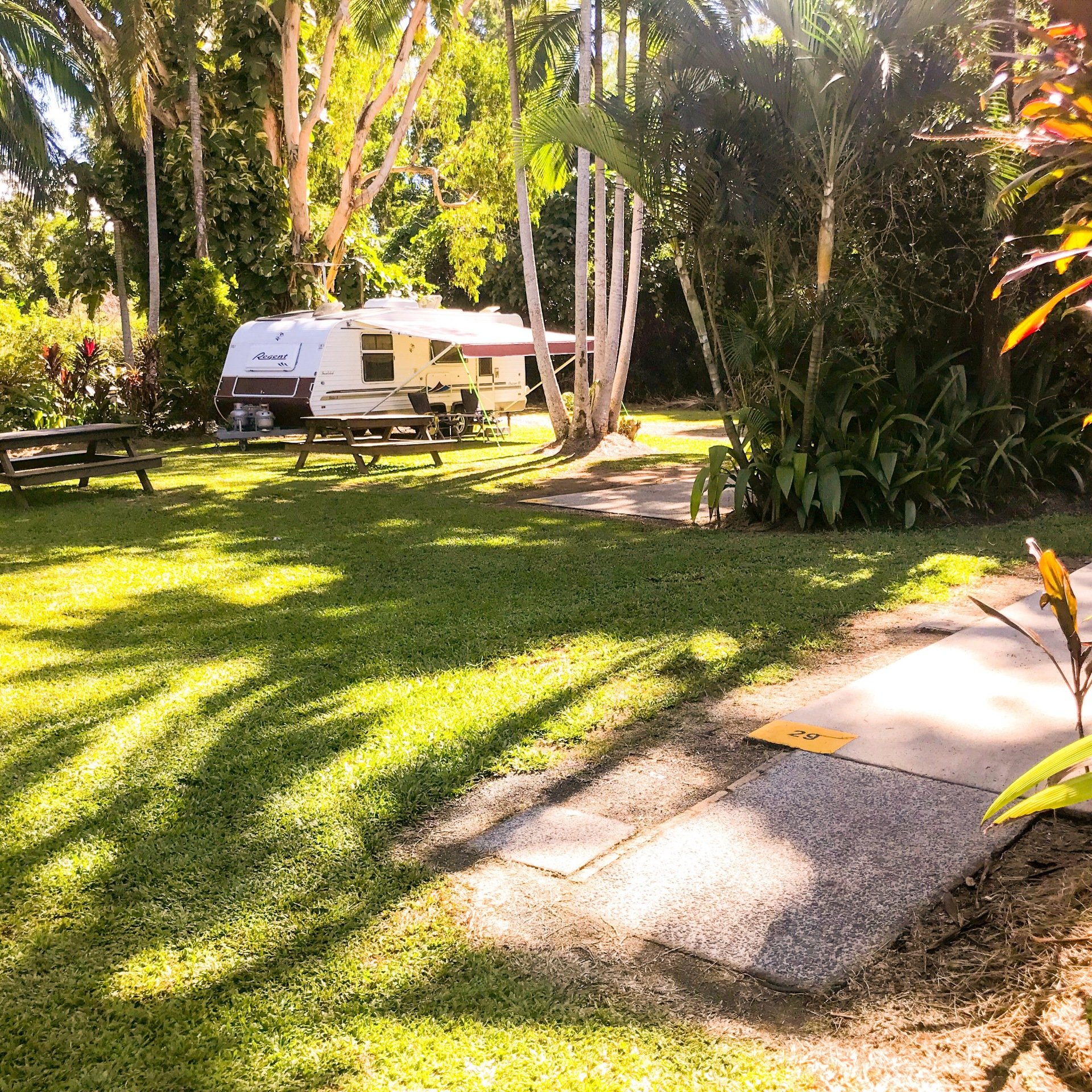 Tropical Hibiscus Caravan Park Wongaling Beach, QLD Caravan Park