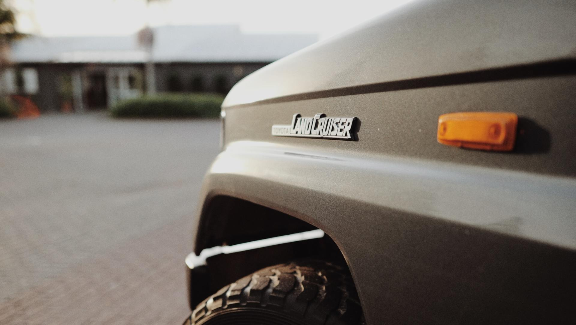 THE 300,000 MILE VEHICLE THE 300,000 MILE VEHICLE