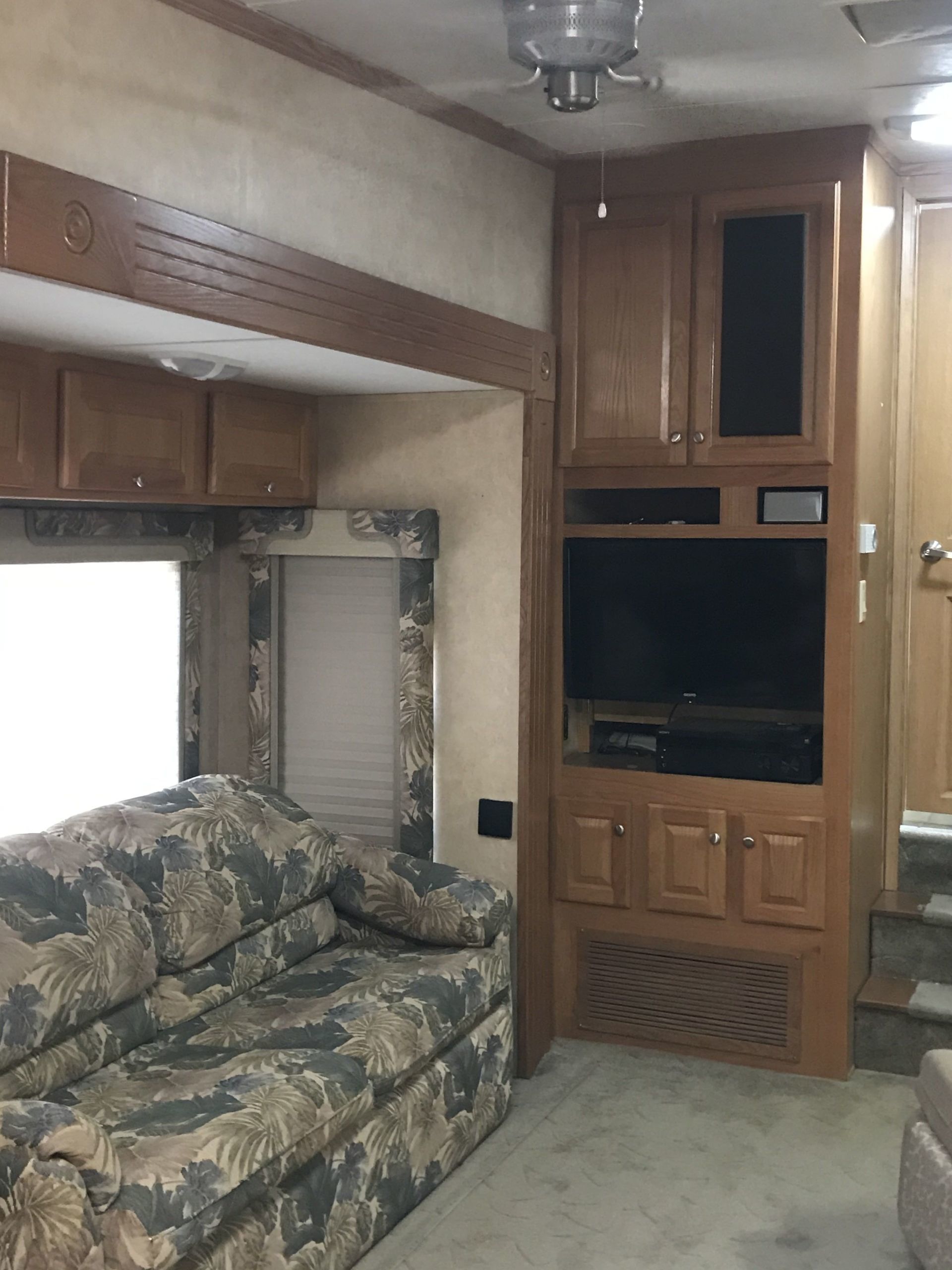 Sales & Parts Hobbs NM MR B's Trailer Sales LLC