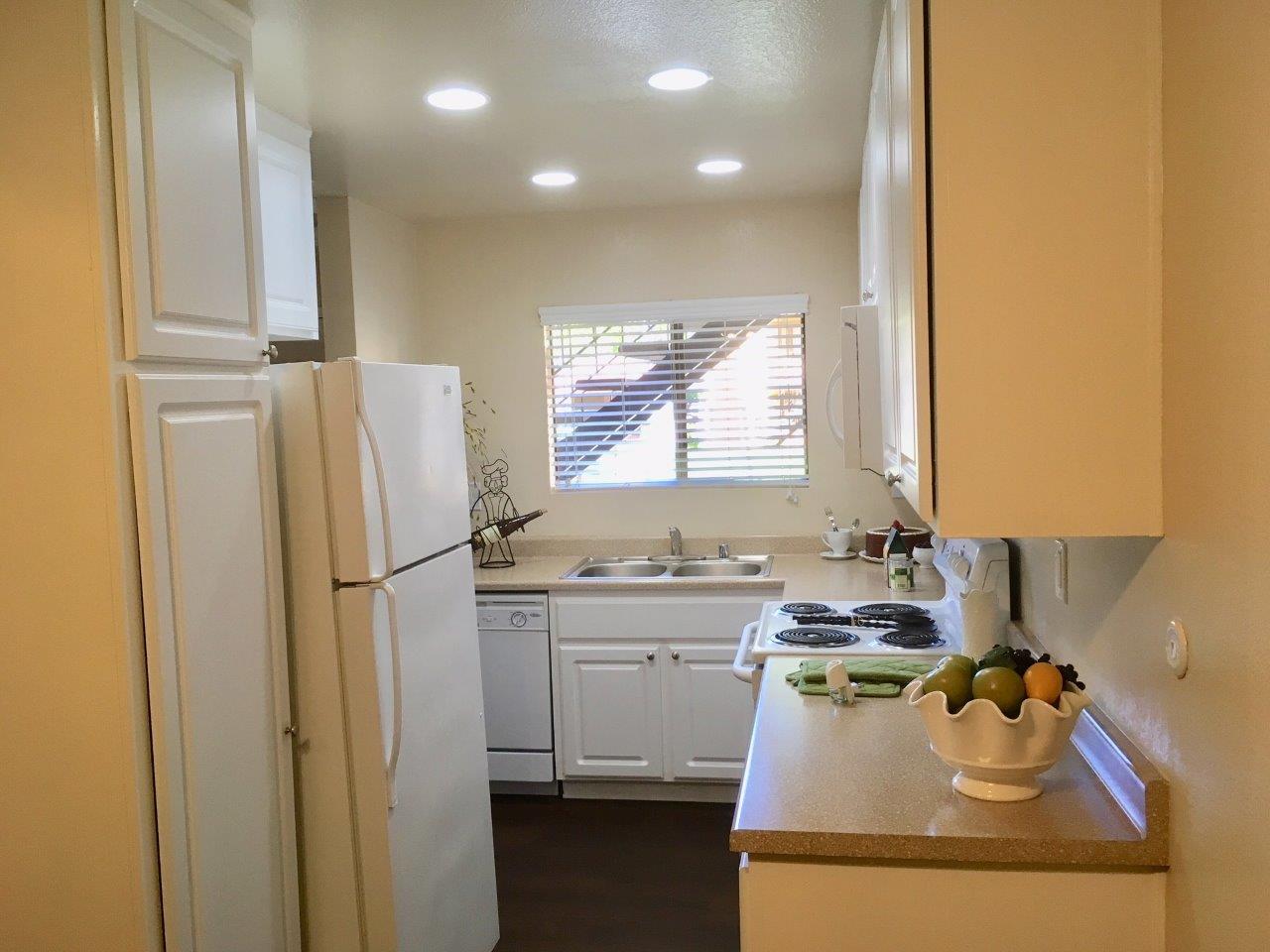 Brookstone Apartment Homes Photos