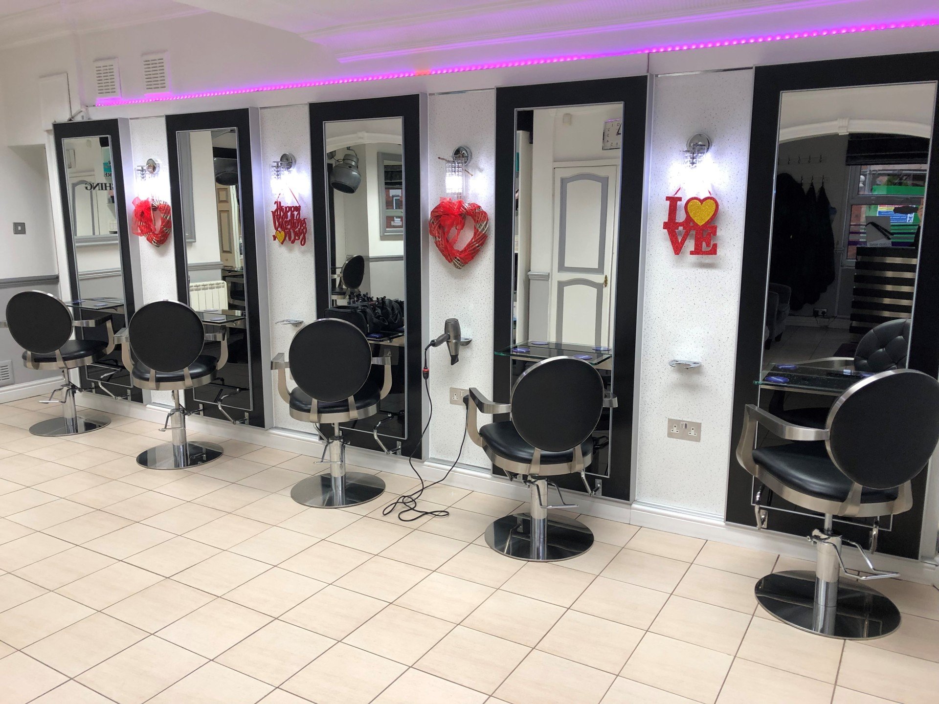 Blondies Hair Design Coventry hairdressers