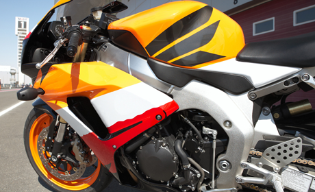 motorbike spray painters near me