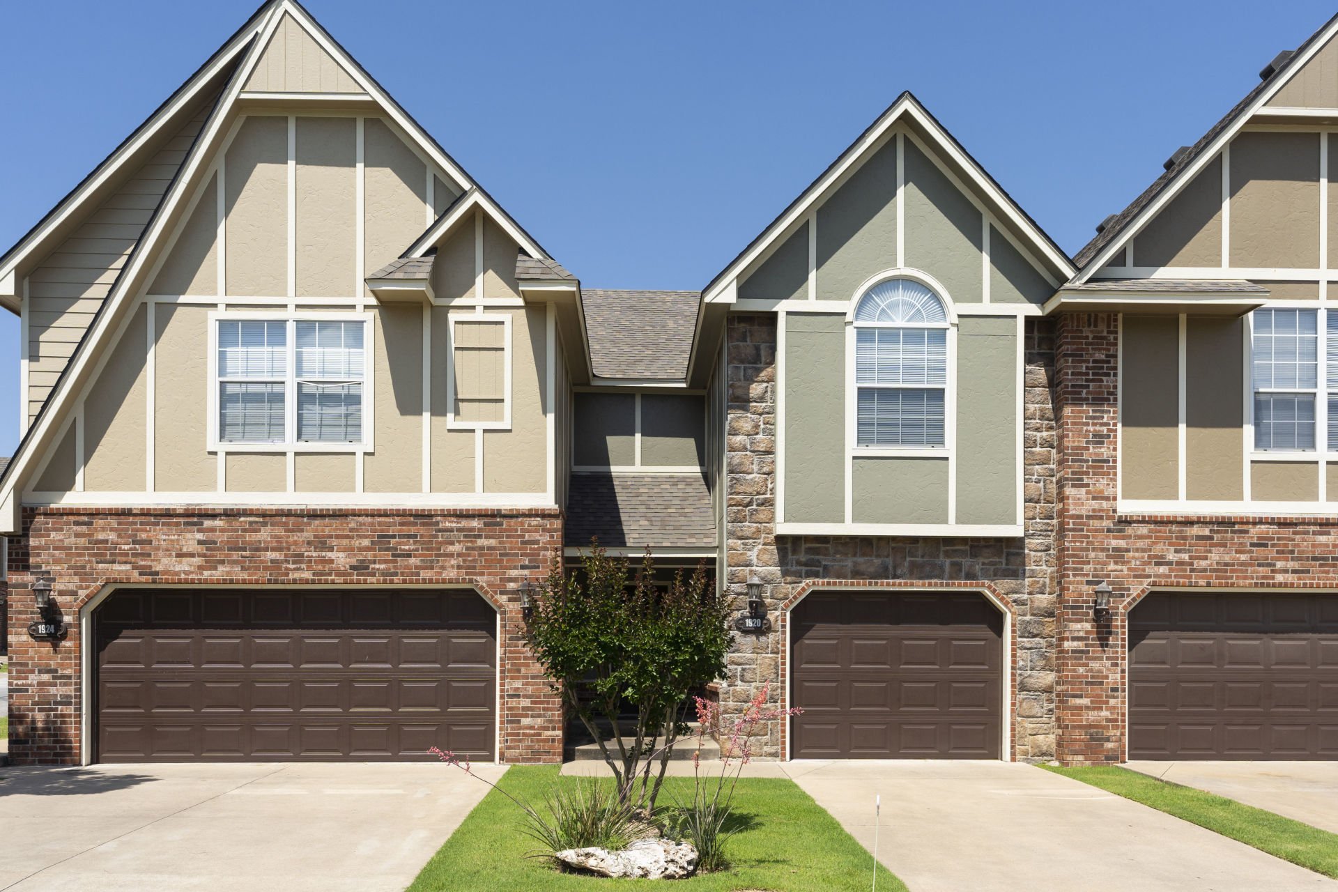 Sydney Court Townhomes Winfield Property Management