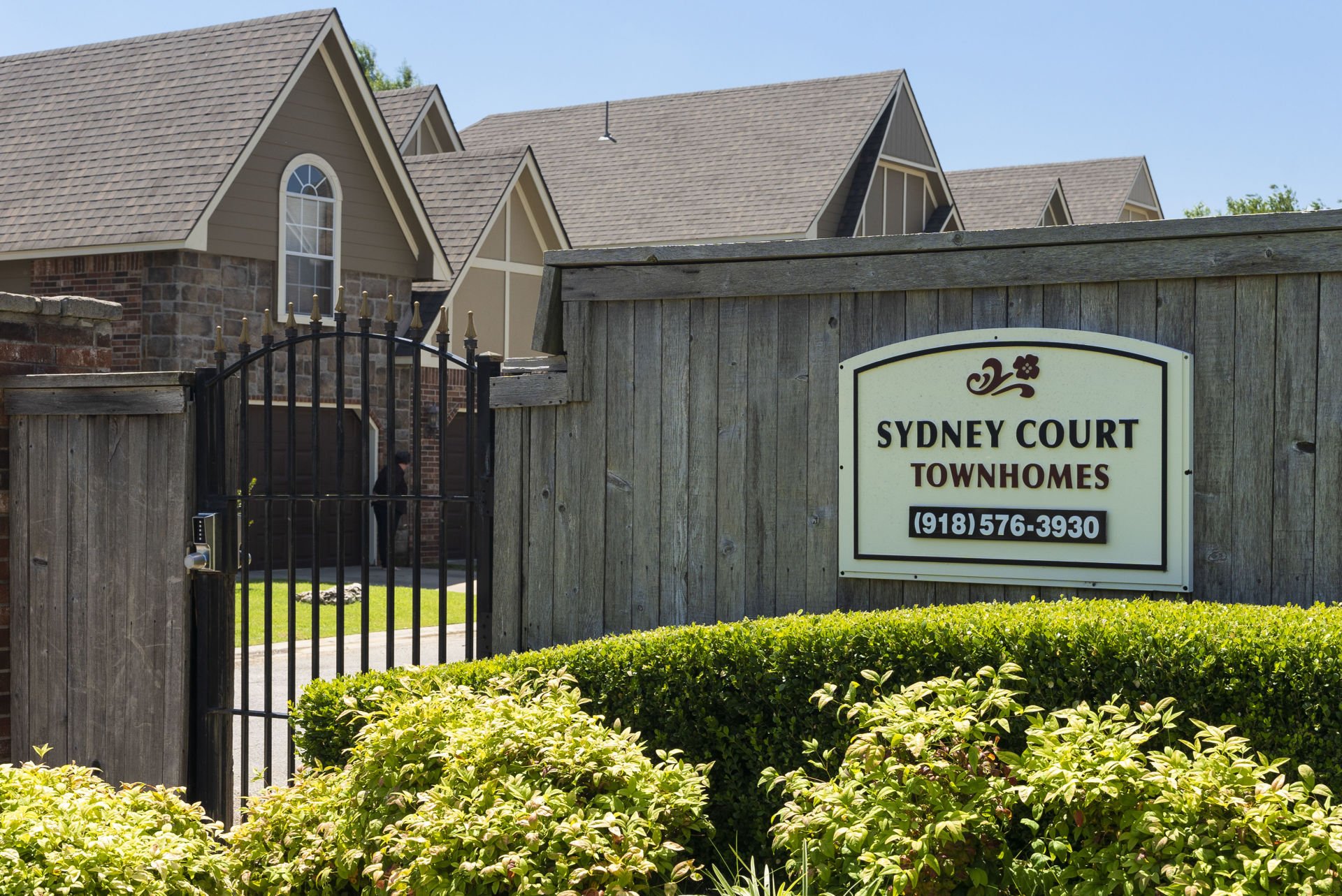 Sydney Court Townhomes Winfield Property Management