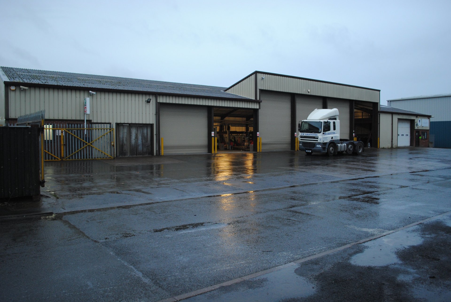 Gravois Auto Repair Tesson Ferry Road