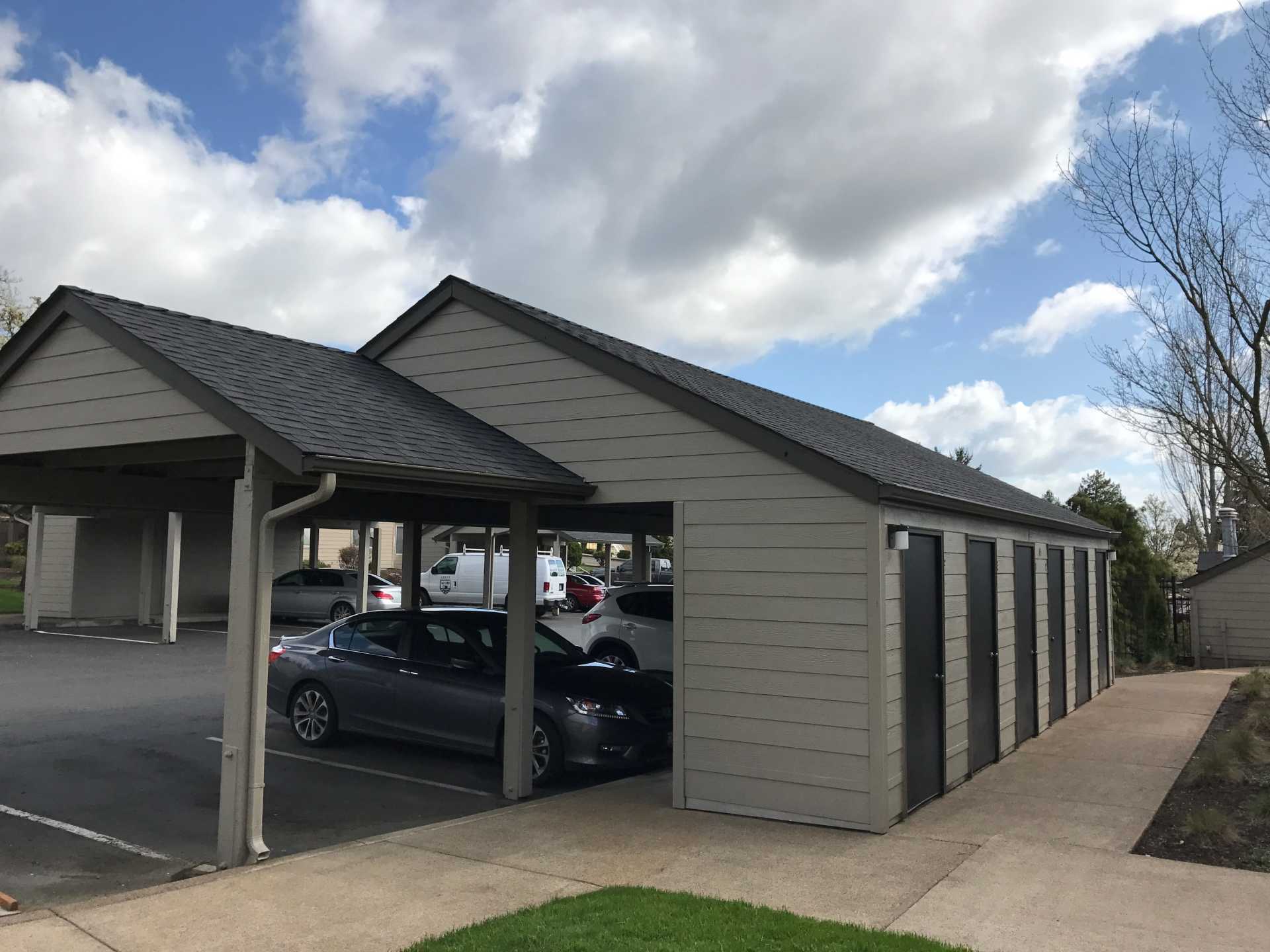 Briar Ridge Apartments Crest Properties, Inc.