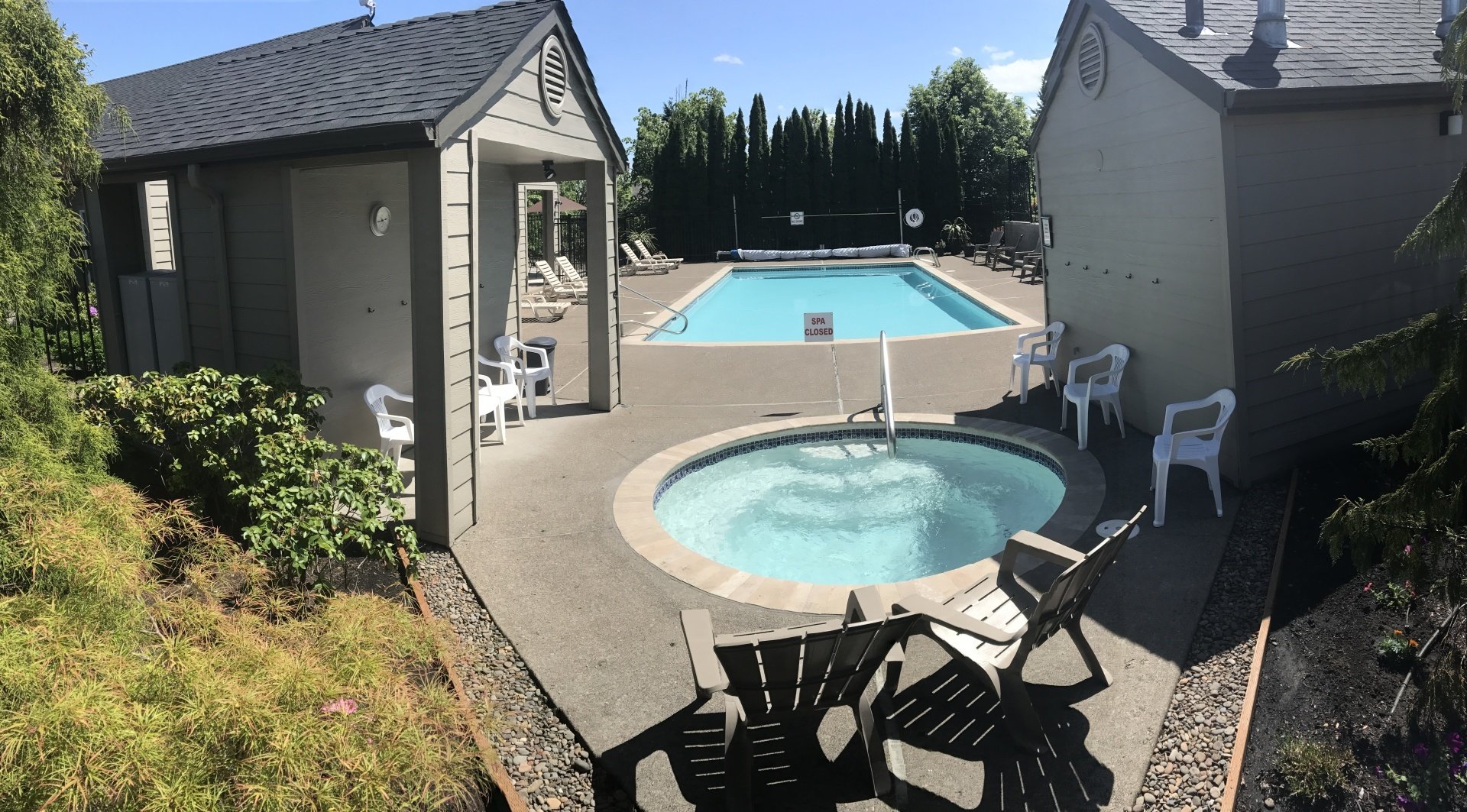 Briar Ridge Apartments Crest Properties, Inc.