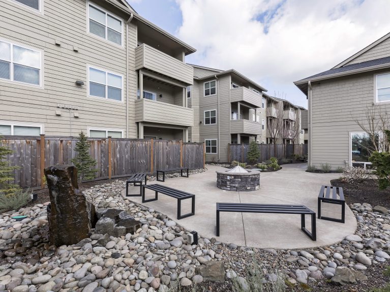 Walnut Creek Apartments Crest Properties, Inc.