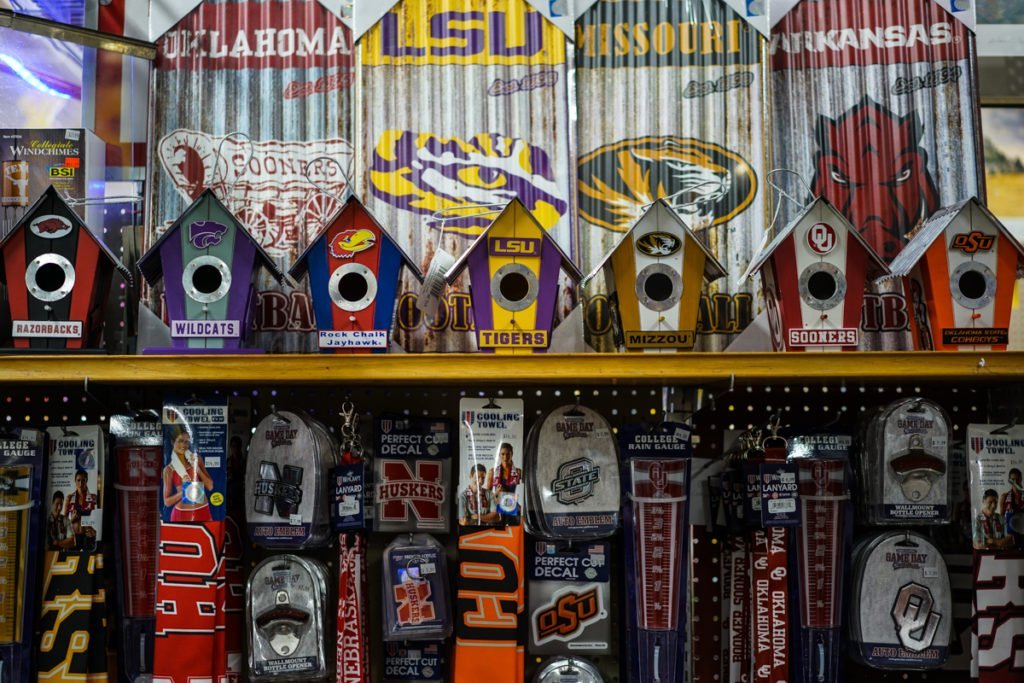 Sports Memorabilia in Branson, MO MLB & Collegiate Sports