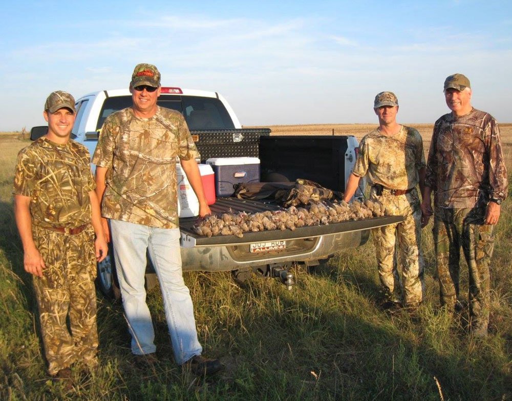 Kansas Dove Hunting with Outdoor Obsessions