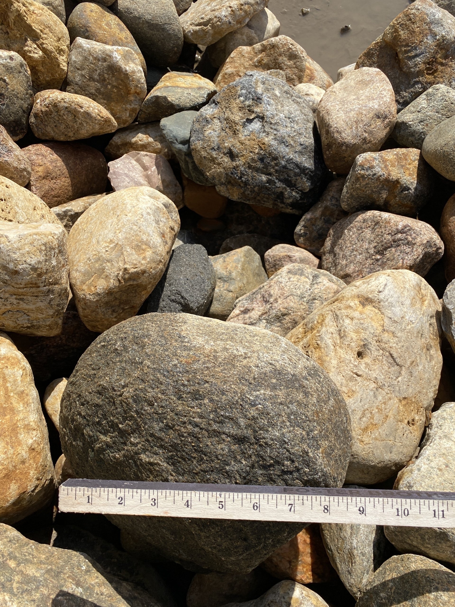 Beautiful Decorative Rock | Randy's Lakeview Nursery & Stone | KC