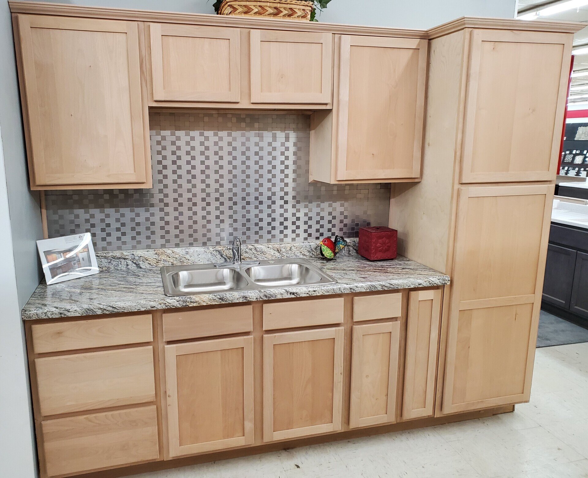 Kitchens - Builders Warehouse - Peoria IL