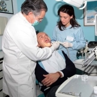 chirurgia orale - impiantologia