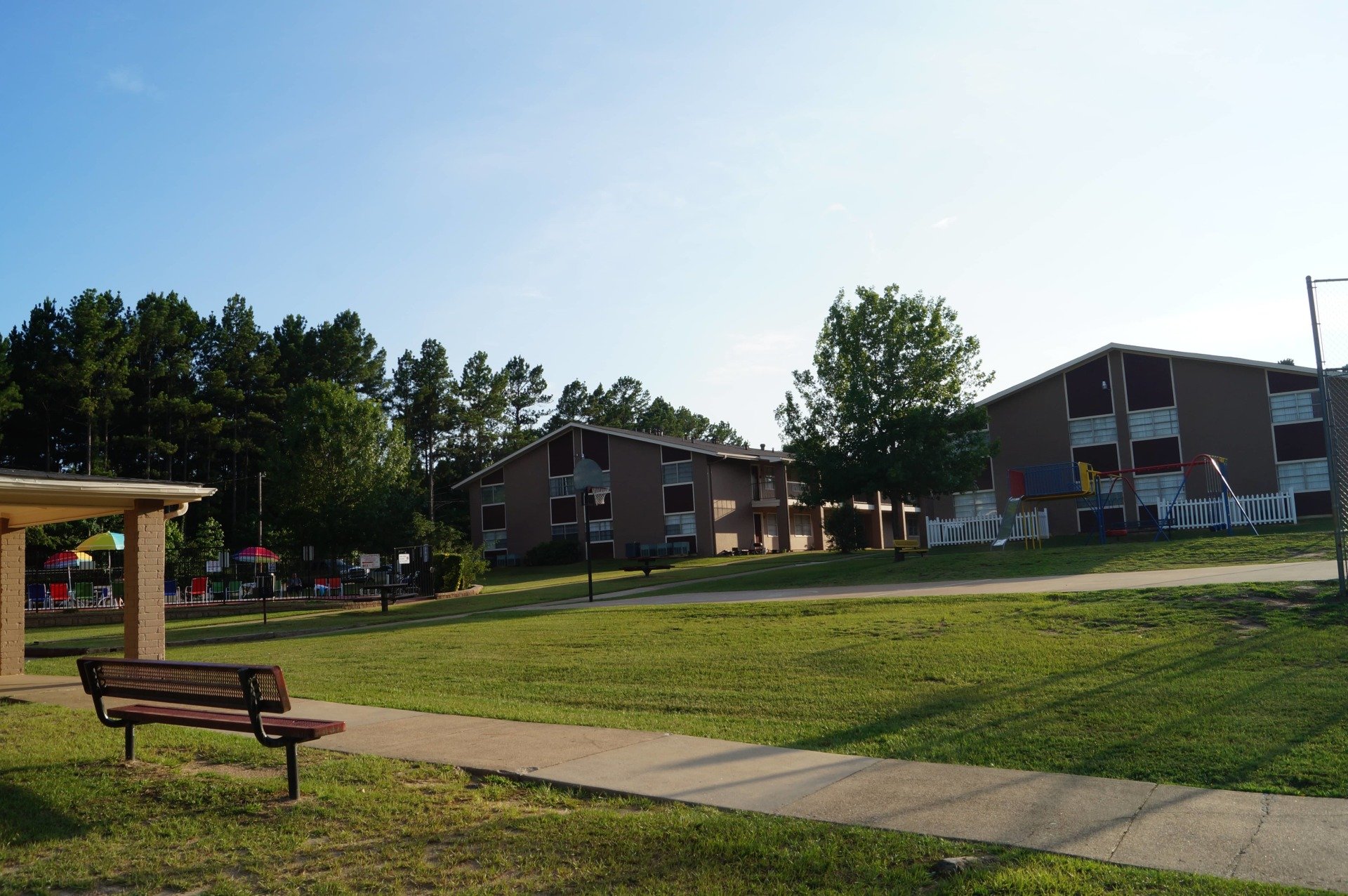 Oxford Pointe Apartments Titan Properties, Ltd.