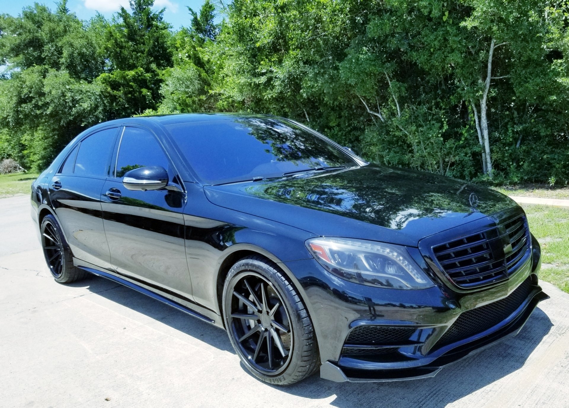 Latino Hand Car Wash