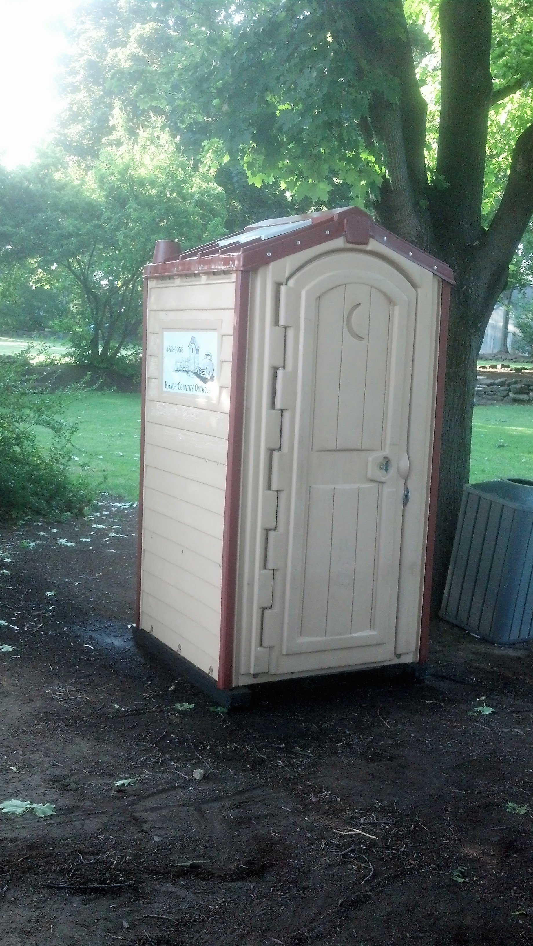 Bend and Central Oregon Portable Toilets Ranch Country Outhouses
