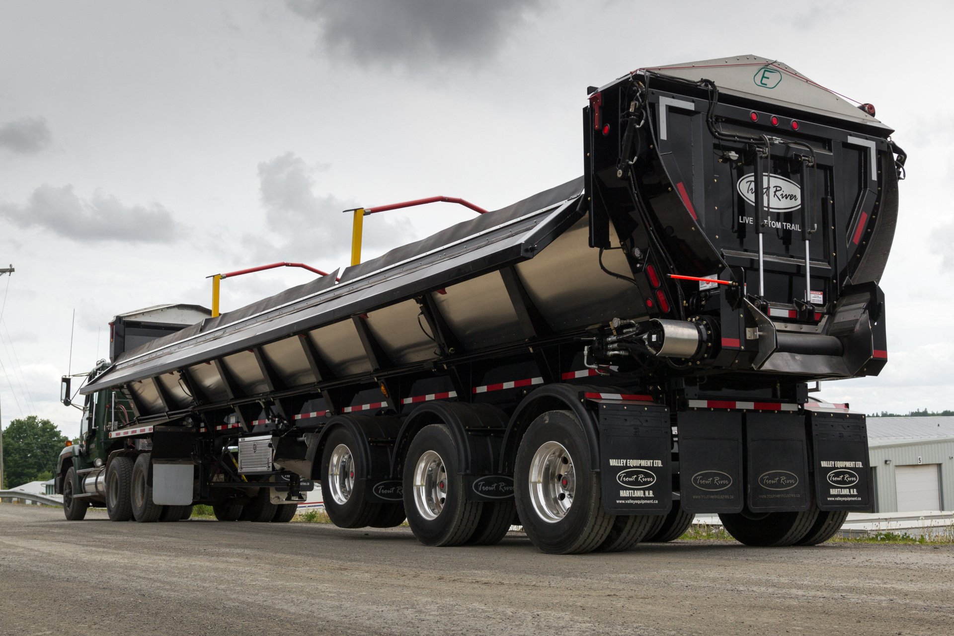 Trout River Live Bottom Trailers Trailer Options