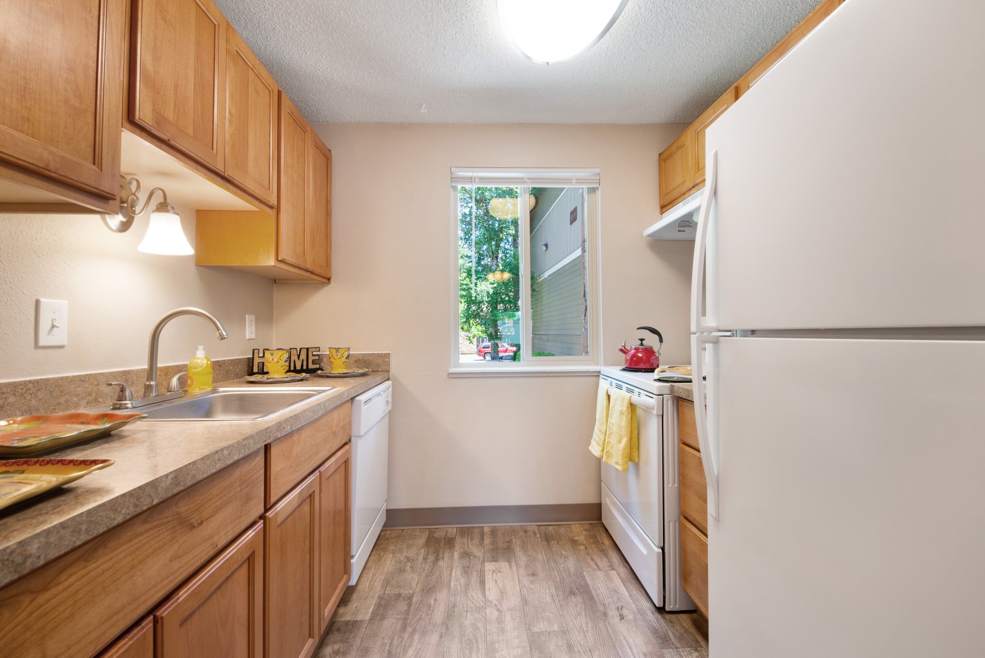 Chelan Tualatin Apartment Community
