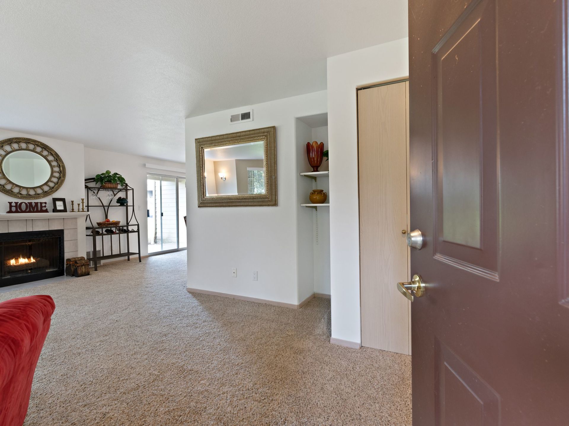 Heatherwood Spacious Apartments in Vancouver