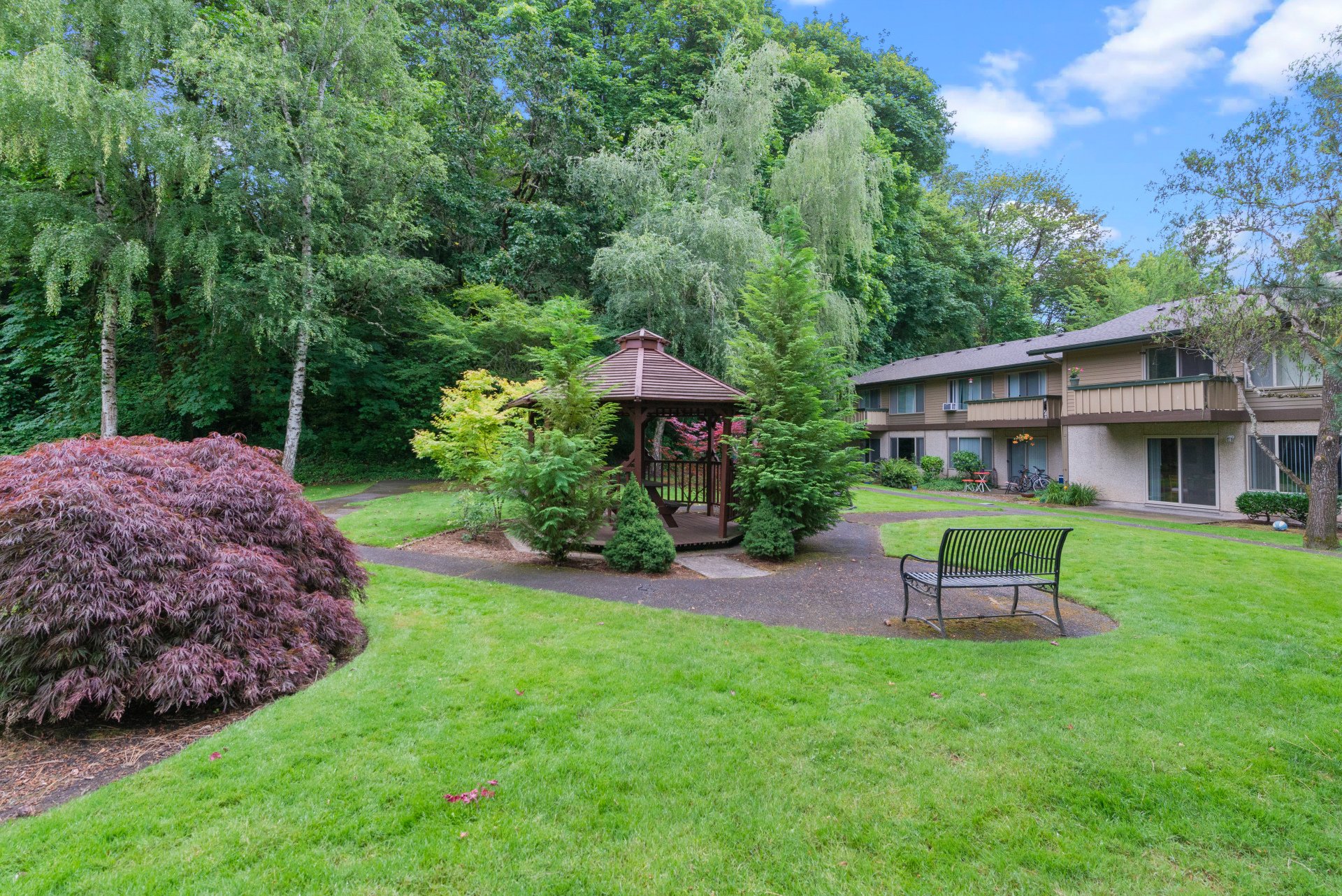 Willamette View Apartments for Rent Near Salem, OR