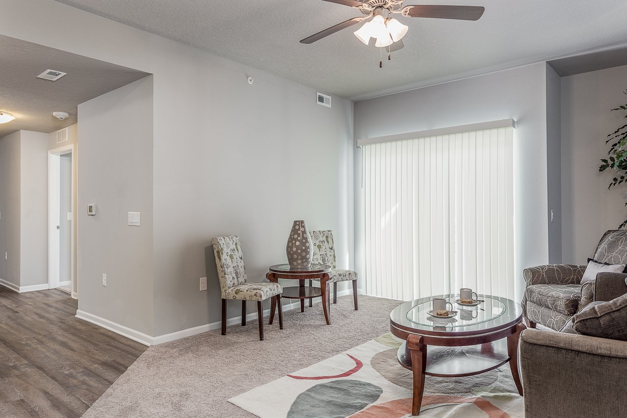 Carman Estates DSM RENTAL