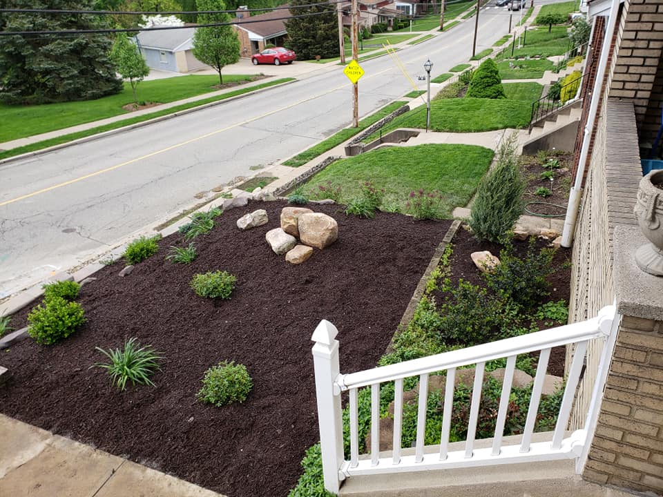 Mulching & Flower Beds Pittsburgh, PA Solid Contracting LLC
