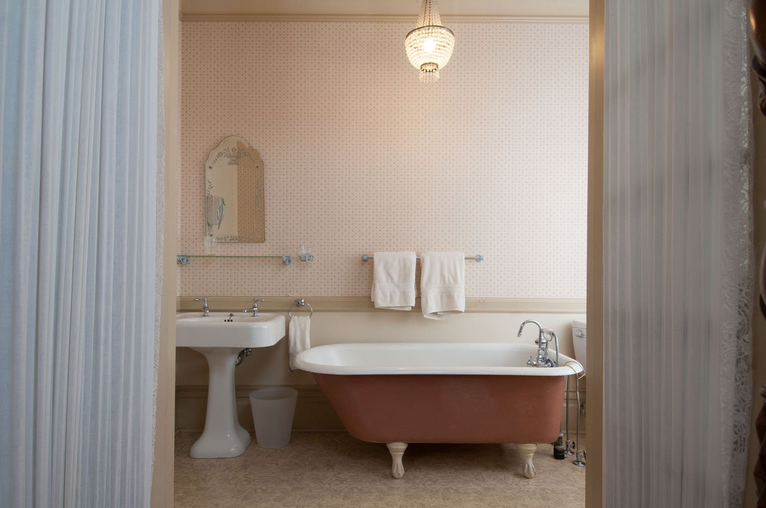 santa-cruz-extended-stay-hotel-furnished-housing-temporary-housing