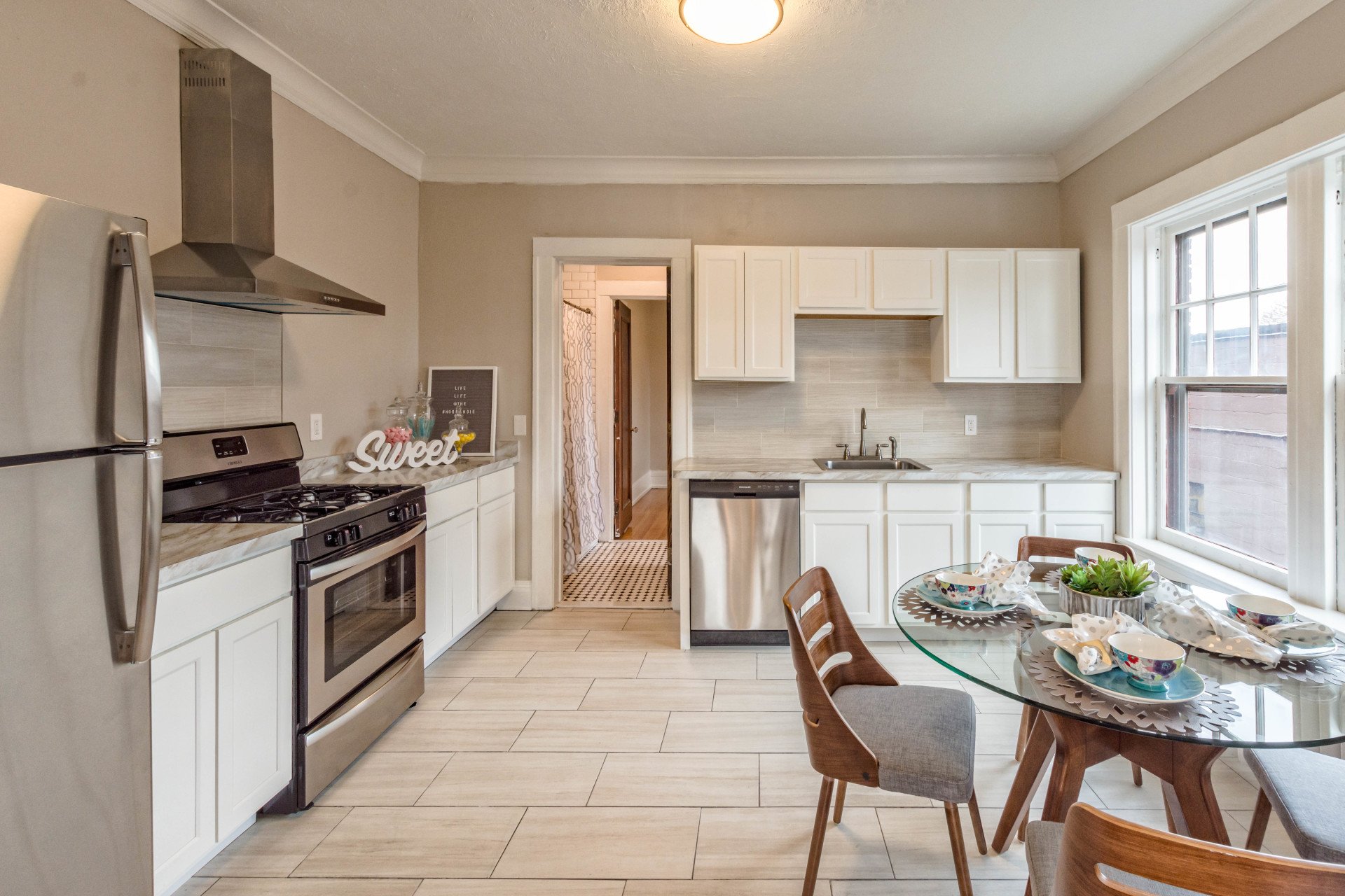 View Normandie Apartments photo gallery