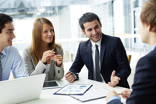 A personal injury lawyer assisting a client in Perth