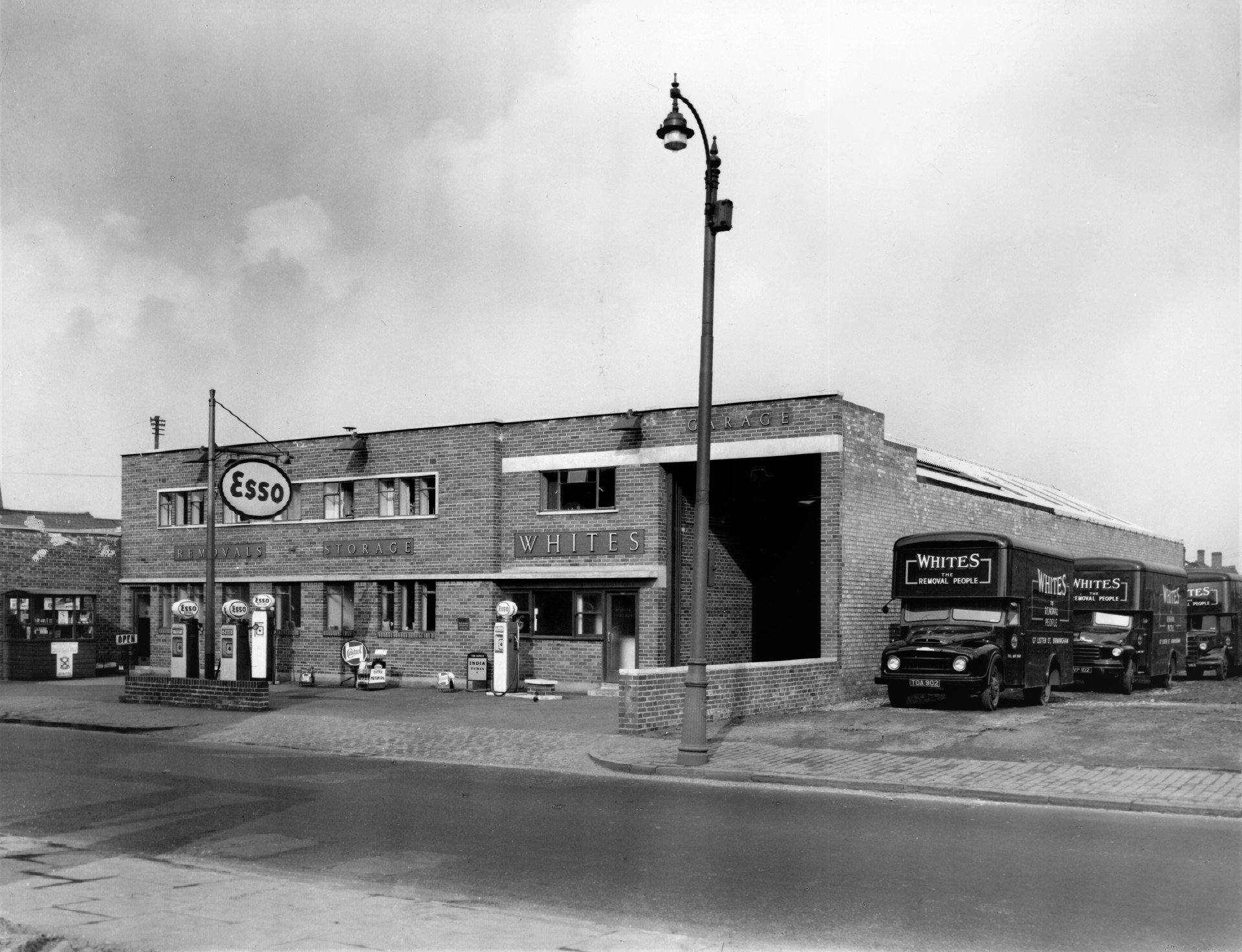 Whites Removals Ltd Removals and Storage History