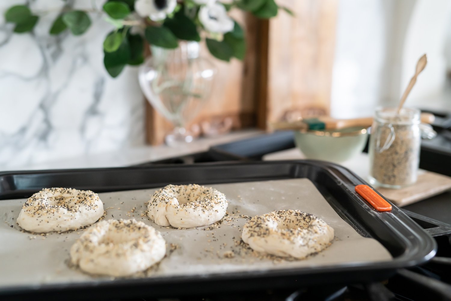 Easy Everything Bagels (Made with Greek Yogurt!)