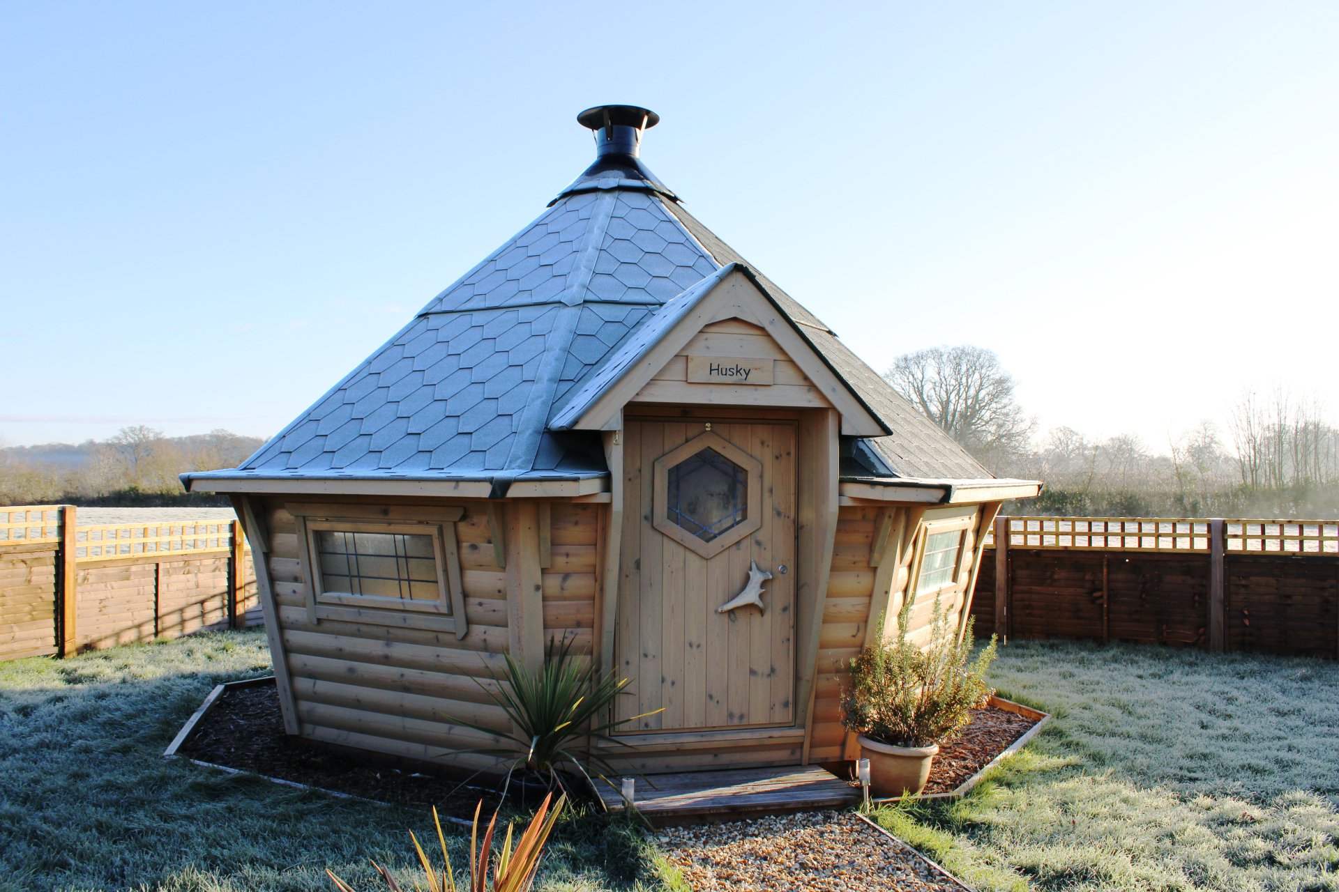 Barbecue Lodges Taunton, Somerset Luxury BBQ Cabins & Grillkotas