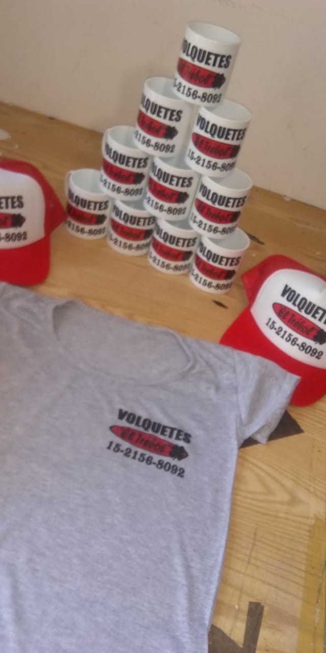 VOLQUETES EL TRÉBOL