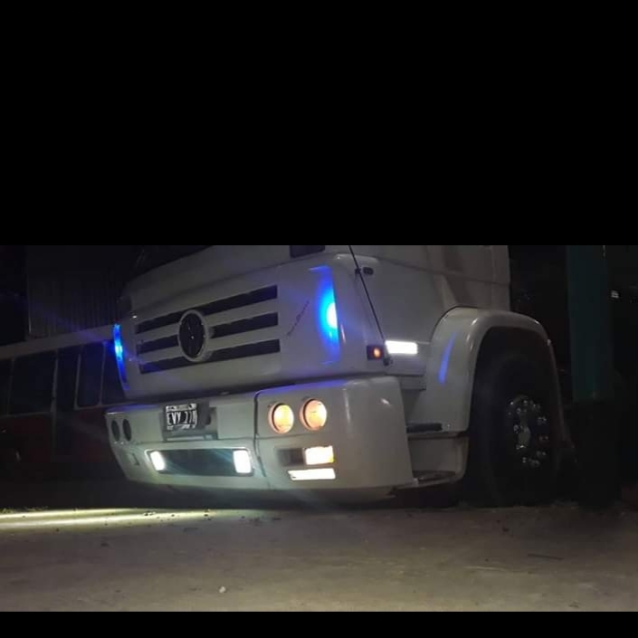 VOLQUETES EL TRÉBOL