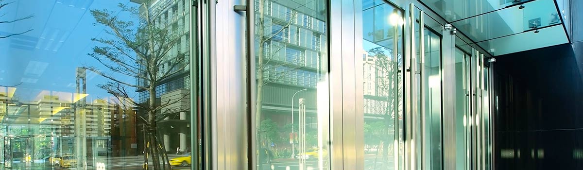 Commercial building entrance