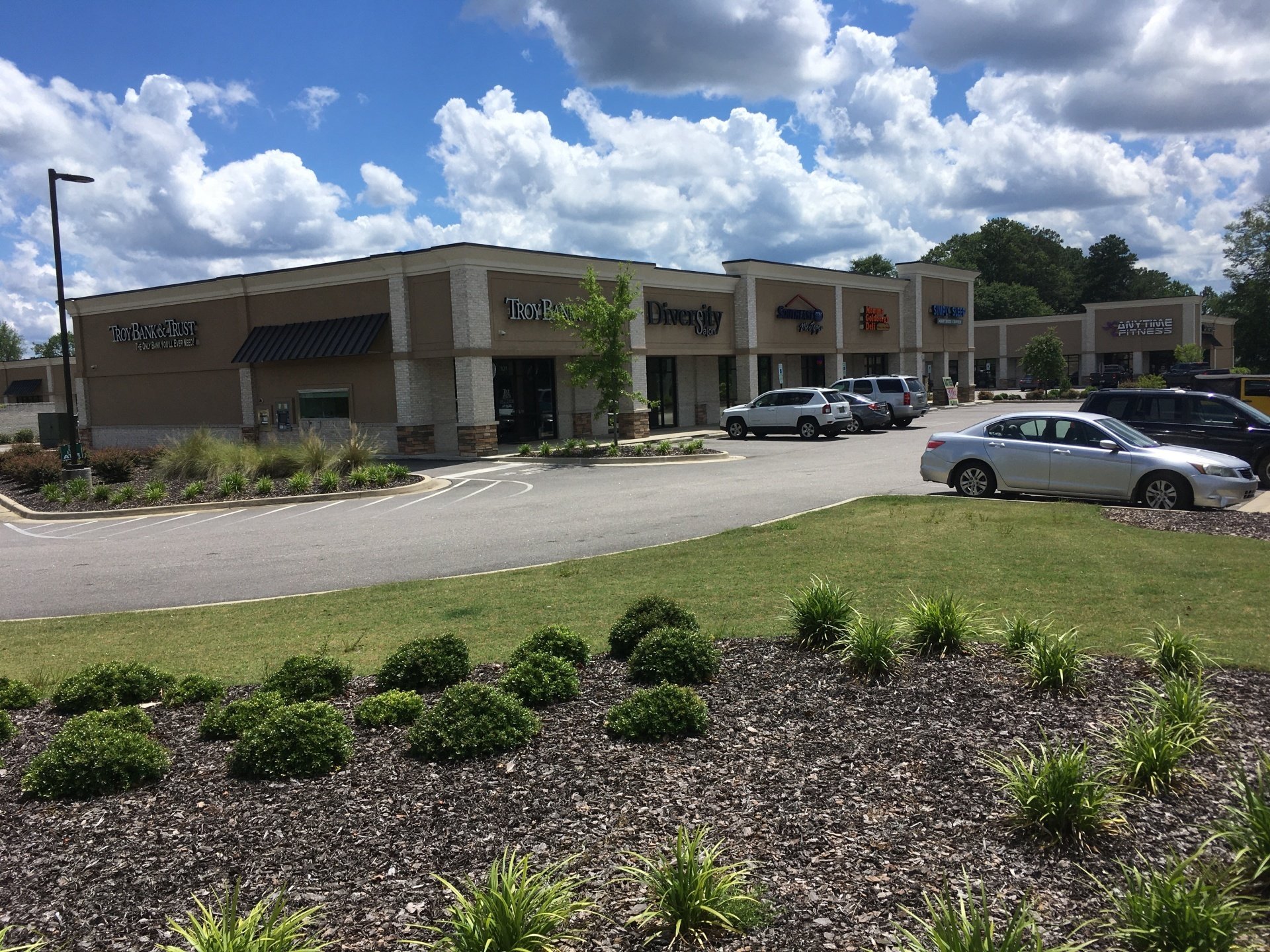 Summit Commercial Real Estate for SALE or LEASE