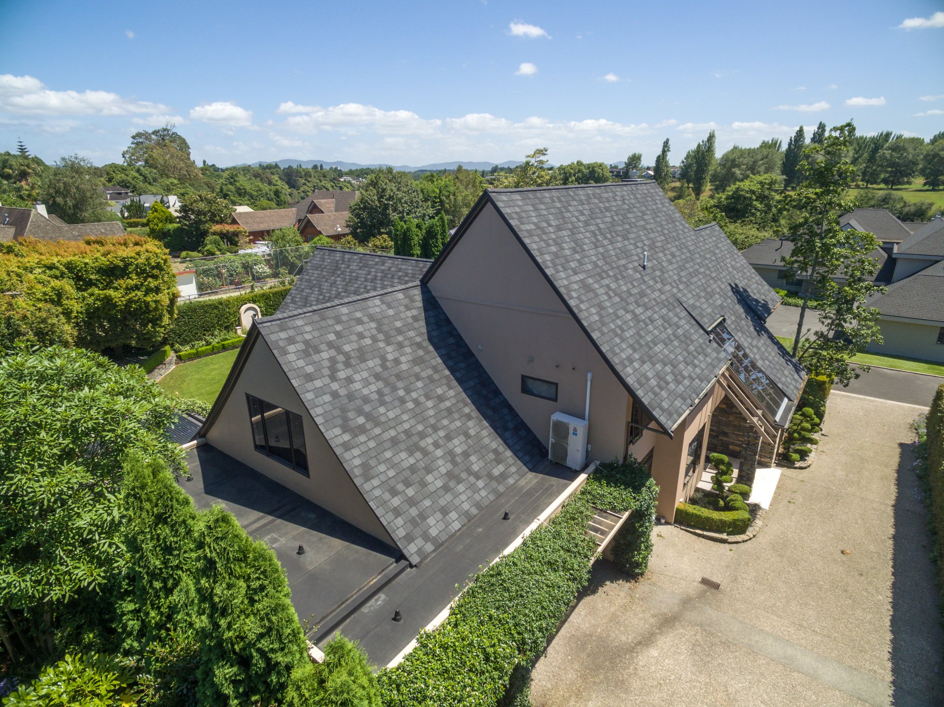 Roofs R Us Roof tiles Hamilton