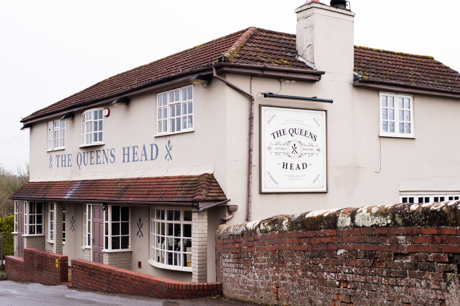The Queens Head, Bromsgrove Restaurant and Country Pub Eating out