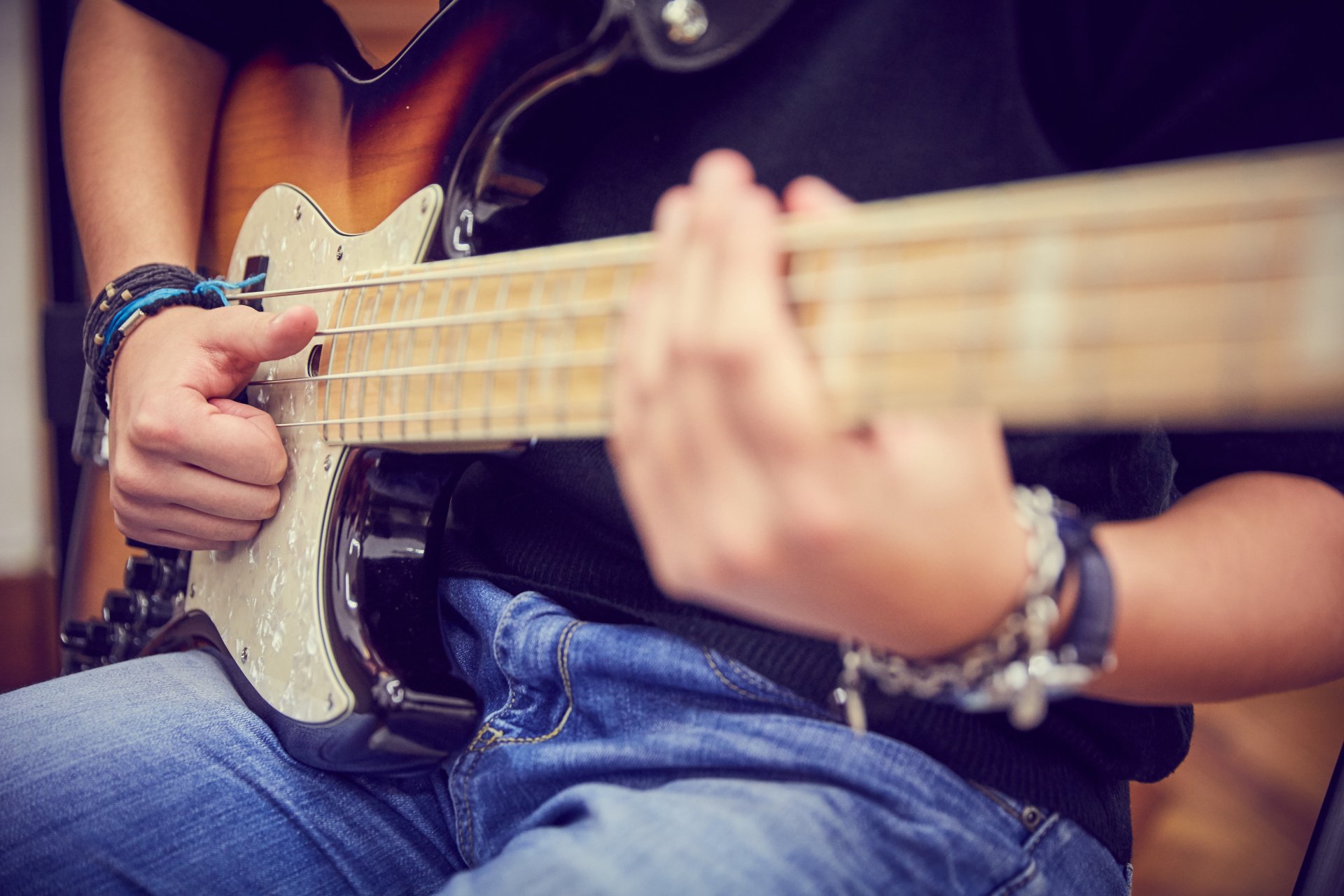 RIPHIL Music School Electric Bass Lessons In Rhode Island