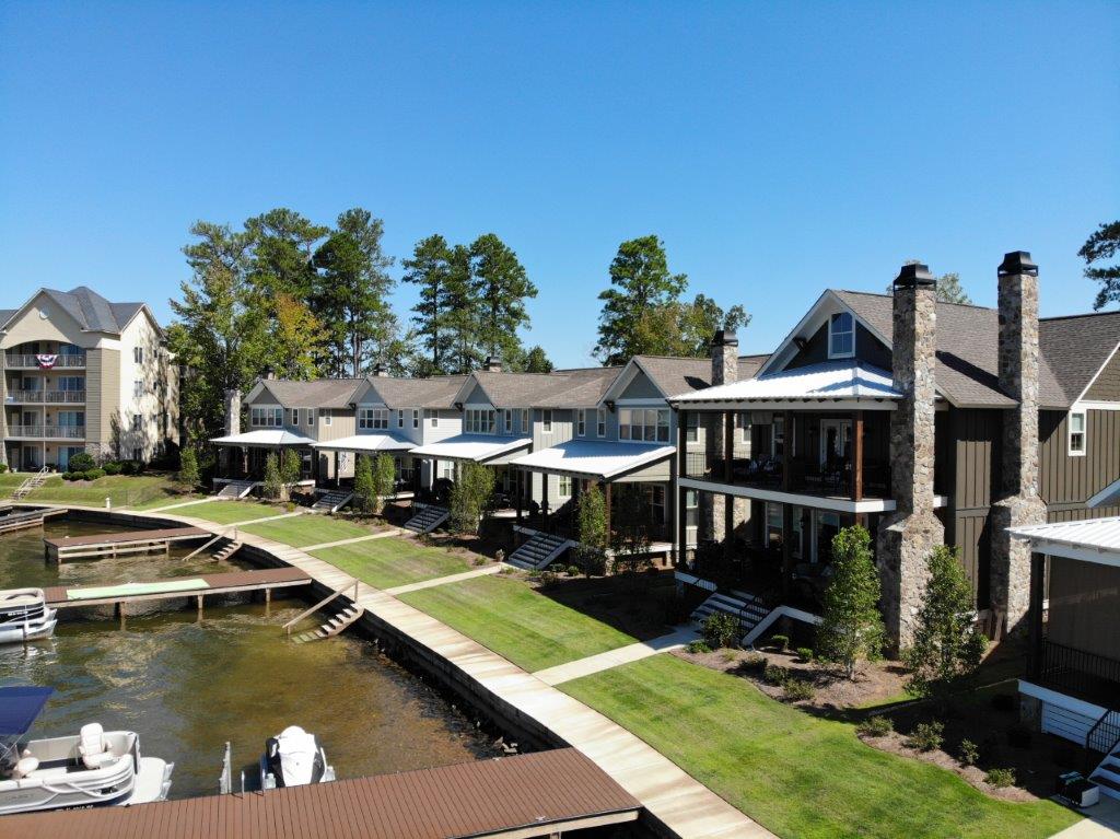 Luxury Cottages at Stillwaters Don Allen Development