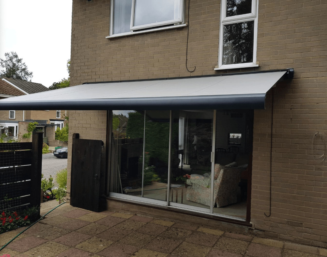 RA UK Retractable Awnings Oxford Bespoke Retractable Awning