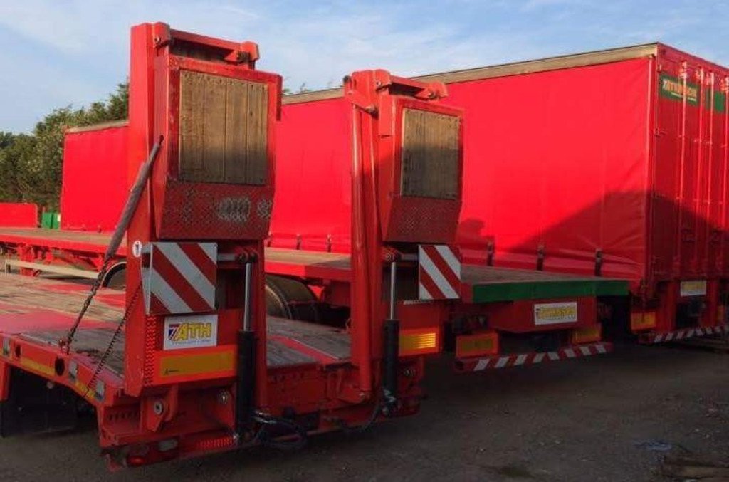 curtainsider trailer hire at Atkinson Trailer Hire Ltd.