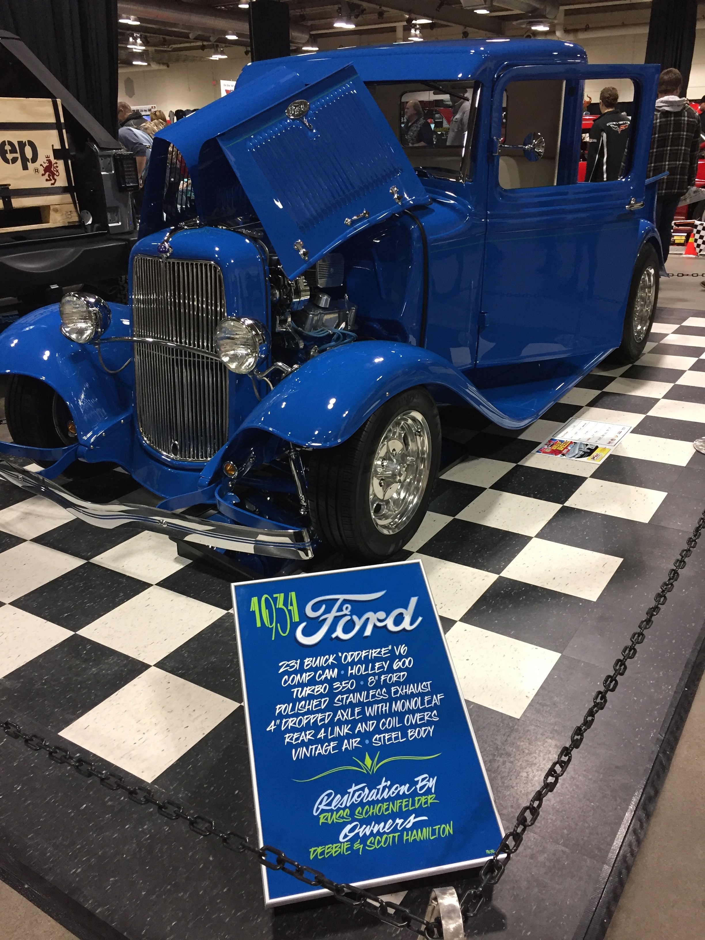 world of wheels car show sign