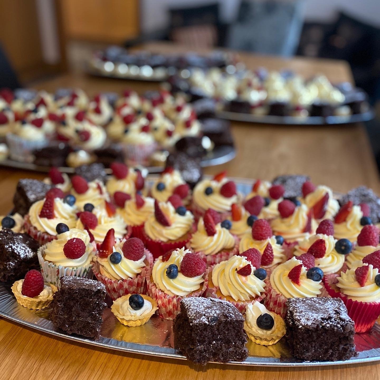 Cakestand & Crumb Cakes Ampthill