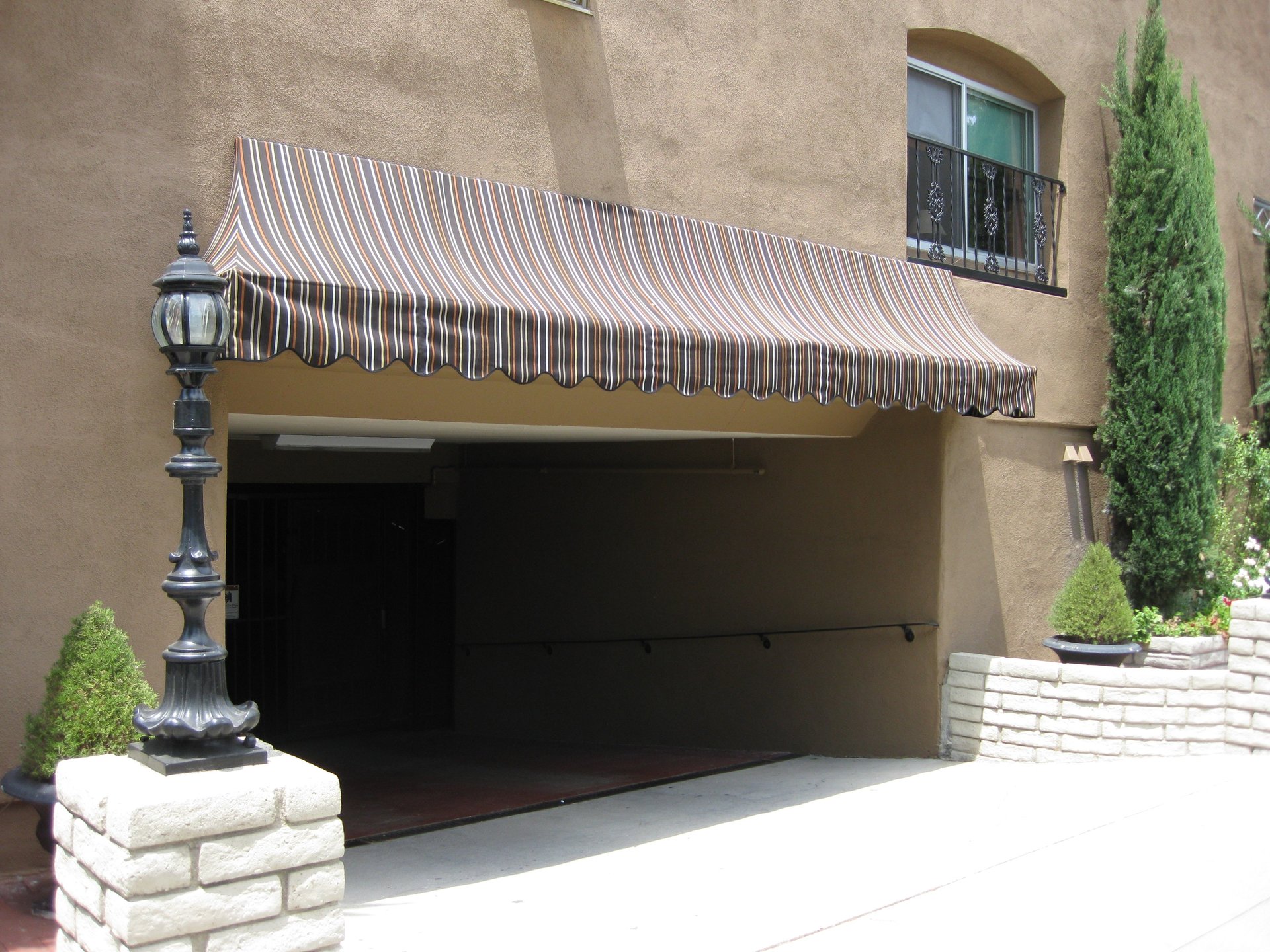 Concave Awnings in Van Nuys