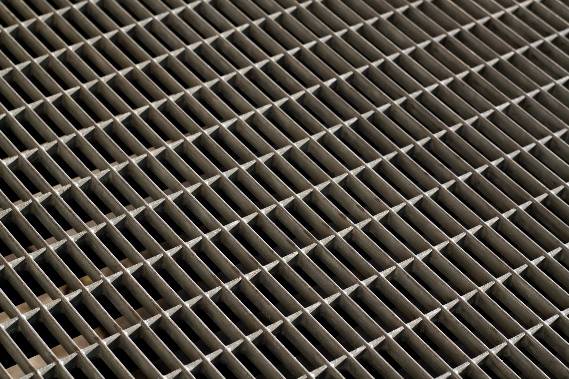 Expanded Metal & Grating in Aluminum, Stainless, Galvanized