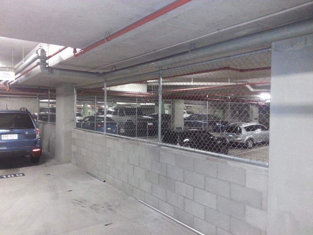 security fencing and gates image