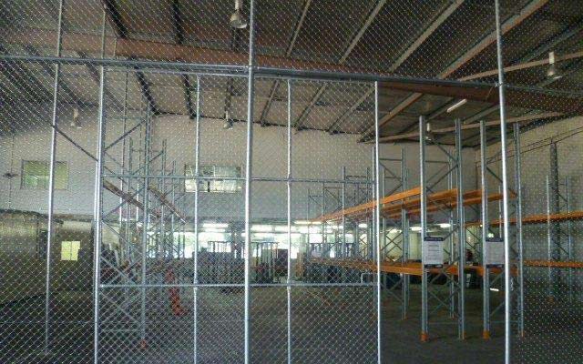 Large Overhead Sliding Gates