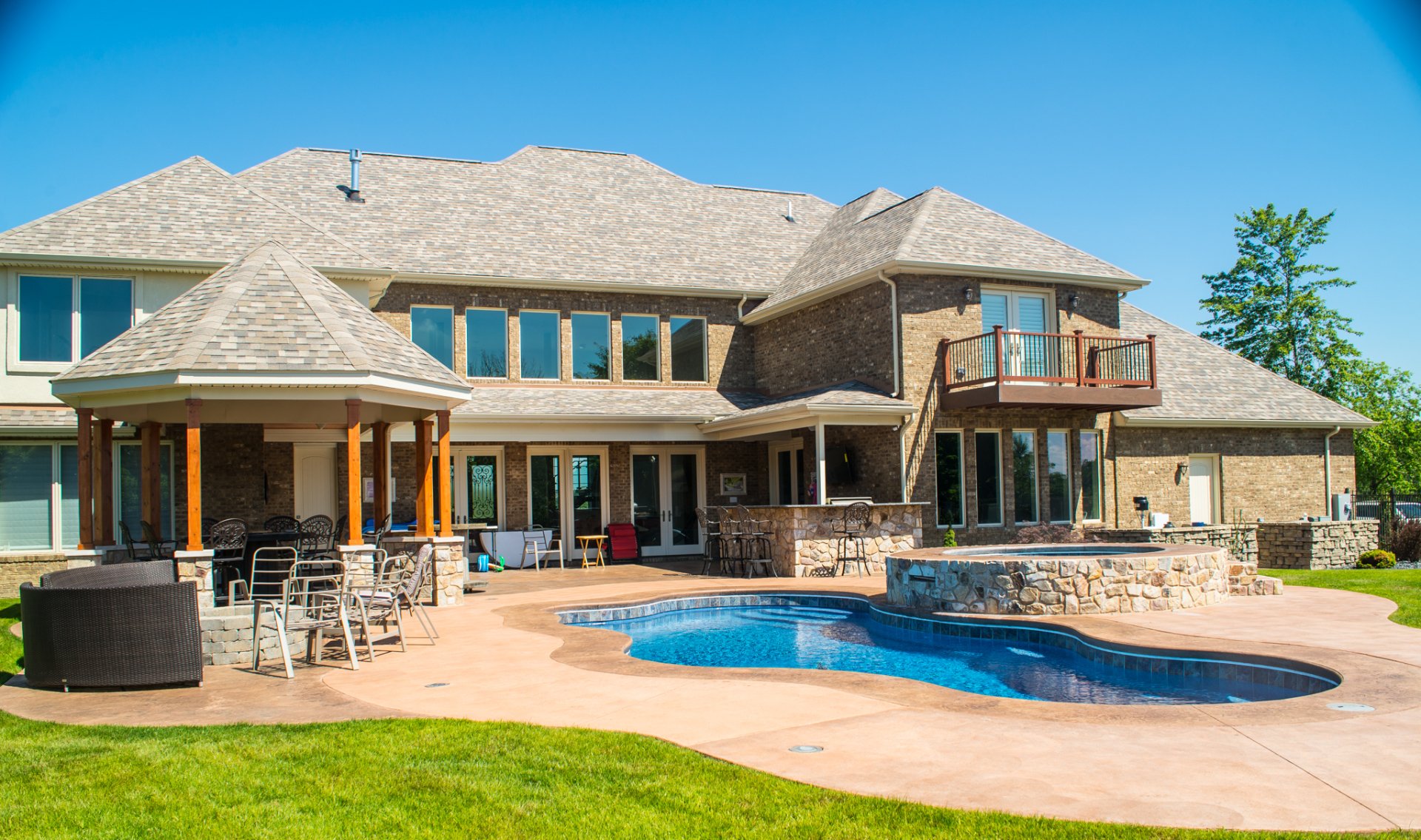 Inground Pools in Pittsburgh Pool & Spa Outlet